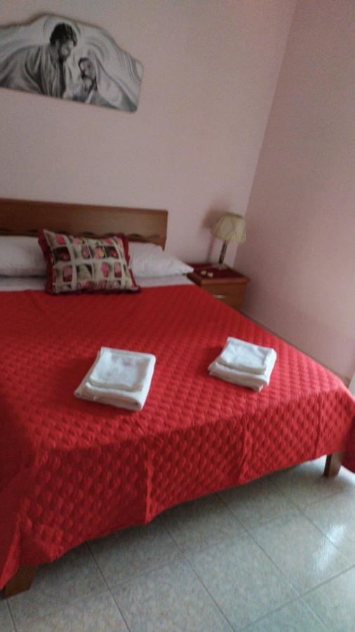 Bed and Breakfast D&A Aeroporto di Catania Fontana Rossa Esterno foto